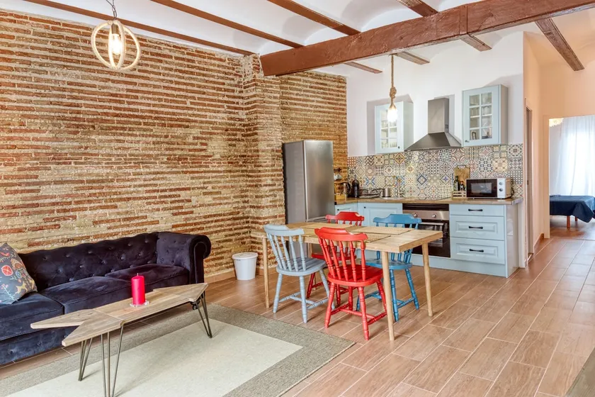 Beams & Bricks - Image 1