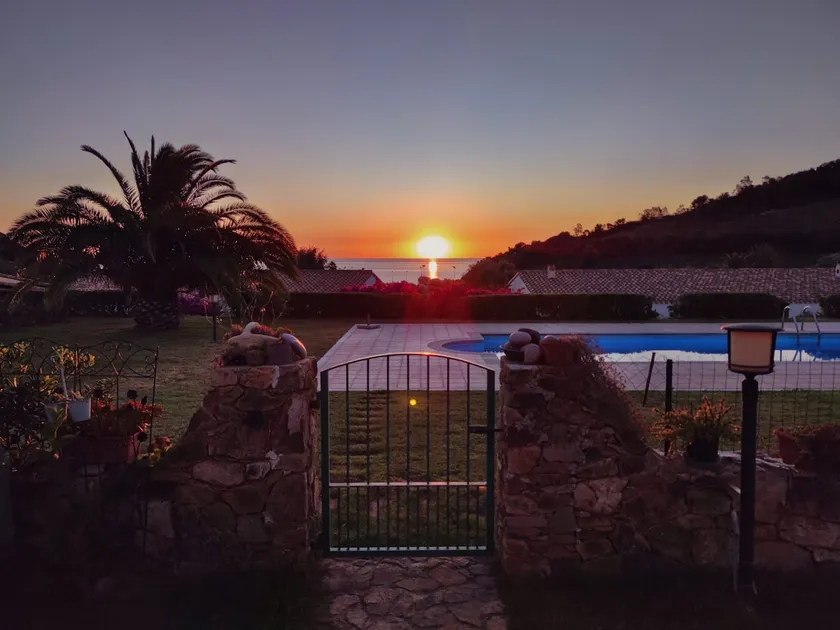 Sommerhus i en fire stranden privat pool - Image 1