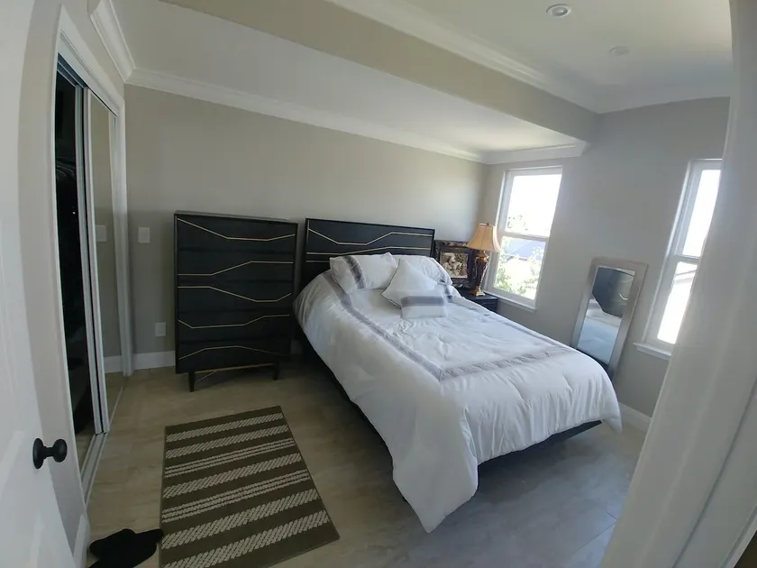 Modern Private Suite • Near Downtown Pleasanton - Image 1
