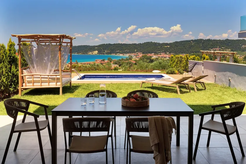 Premium 3 1/2 Bedroom Villa | Soleado Villas - Image 1