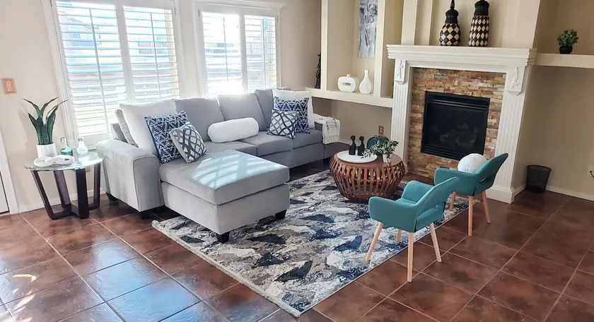 Cozy 3 bedrooms house parking place and back yard - Image 1