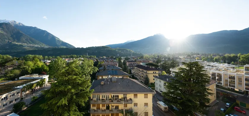”Avista Monte” with top city and mountain views - Image 1
