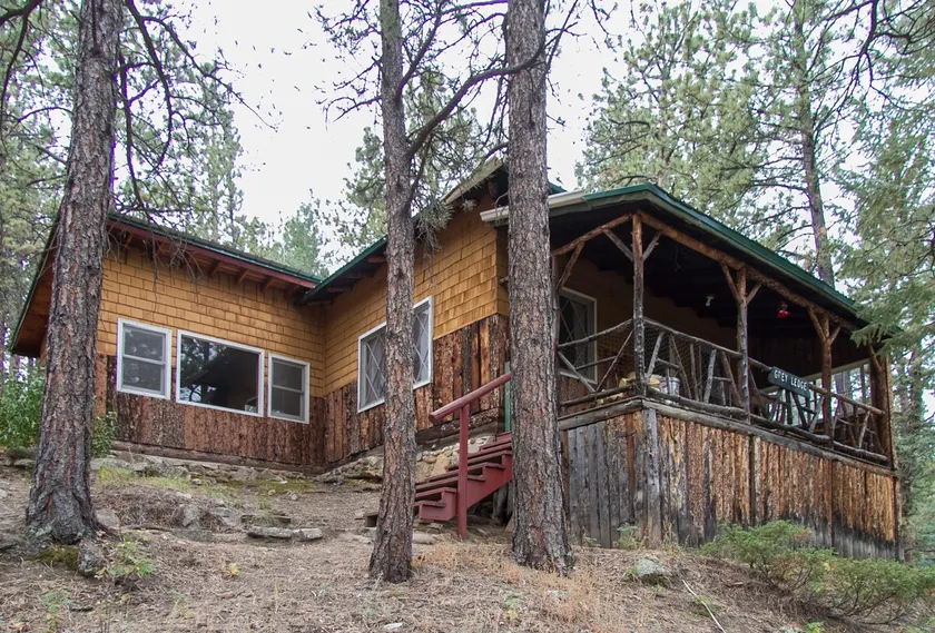 Historic Glen-Isle Resort- Greyledge Cabin - Image 1