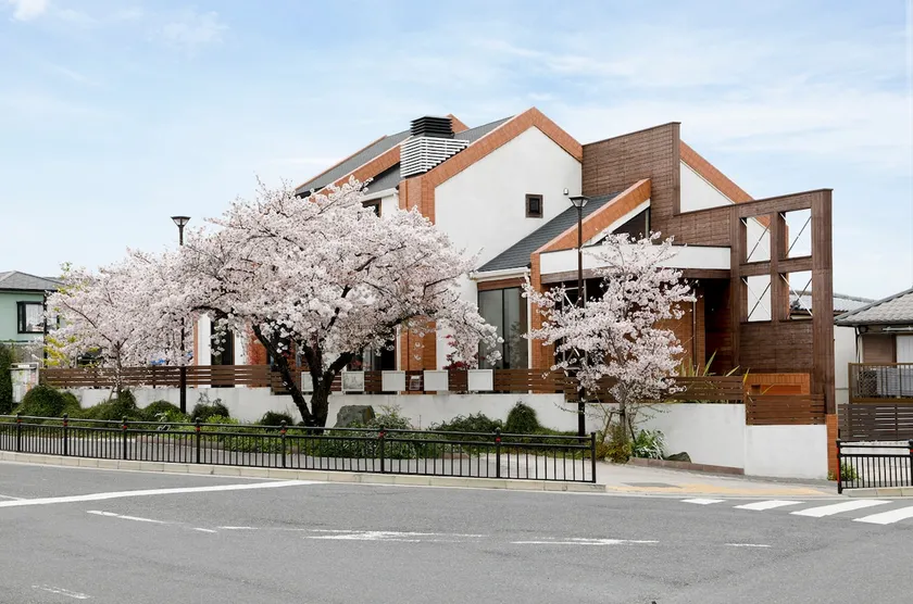 Fireplace Inn Concept House Hoshida - Image 1