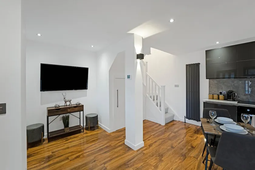 Pitcorthie House - Image 1