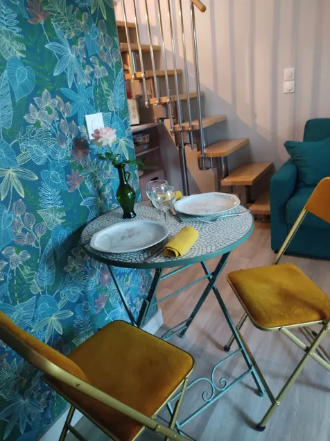 Studio des Anges in Beaujolais - Image 1