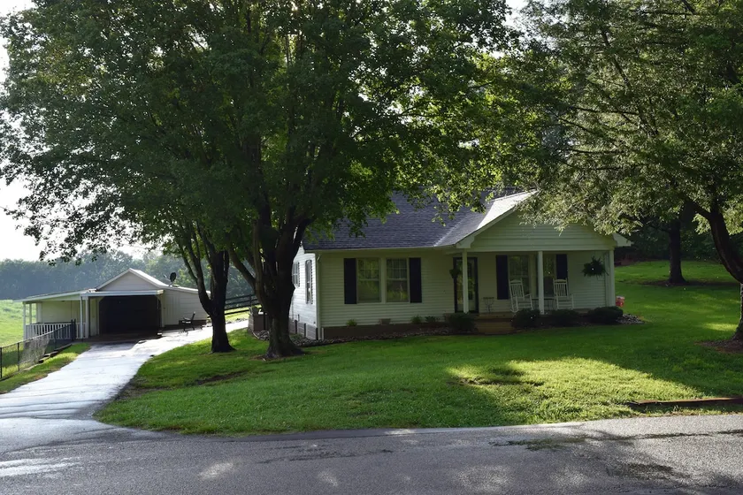 Tellico Farm Cottage - Image 1