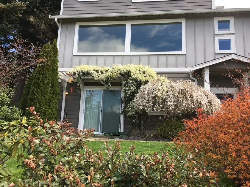 Welcome to Upland Terrace! 2 BR apt in NE Tacoma! - Image 1