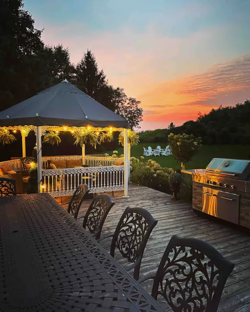 Luxury Chateau near Golf/Wineries/Niagara falls - Image 1