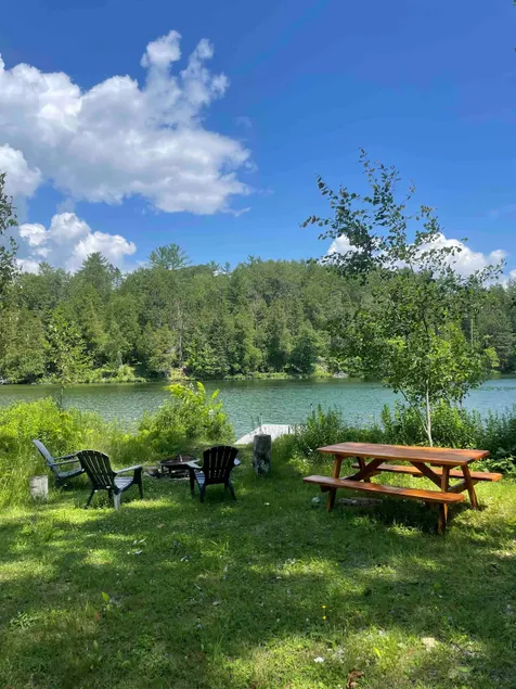 Modern and Cozy Nature Escape with Wi-Fi & Canoe - Image 1