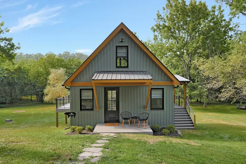 Little Green Cabin on the River — Holiday Ready - Image 1