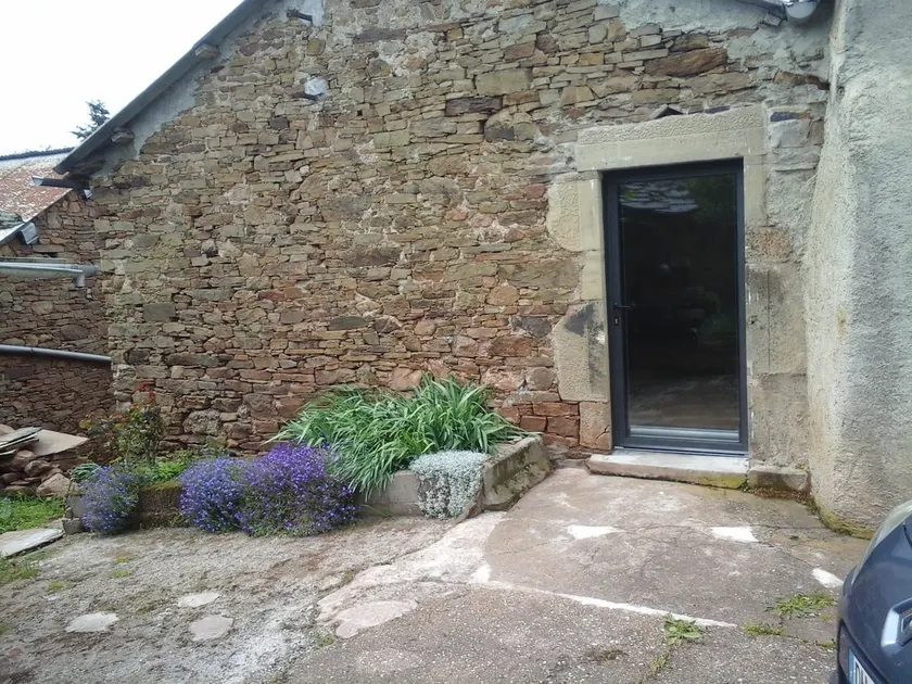 renovated country house - Image 1
