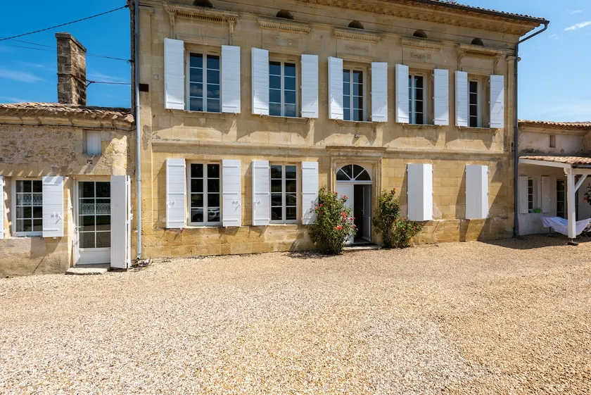 Le Clos Jacquet - large house near St Emilion - Image 1