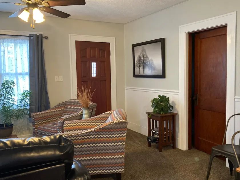 Cozy Ogallala home 10 minutes from lake - Image 1