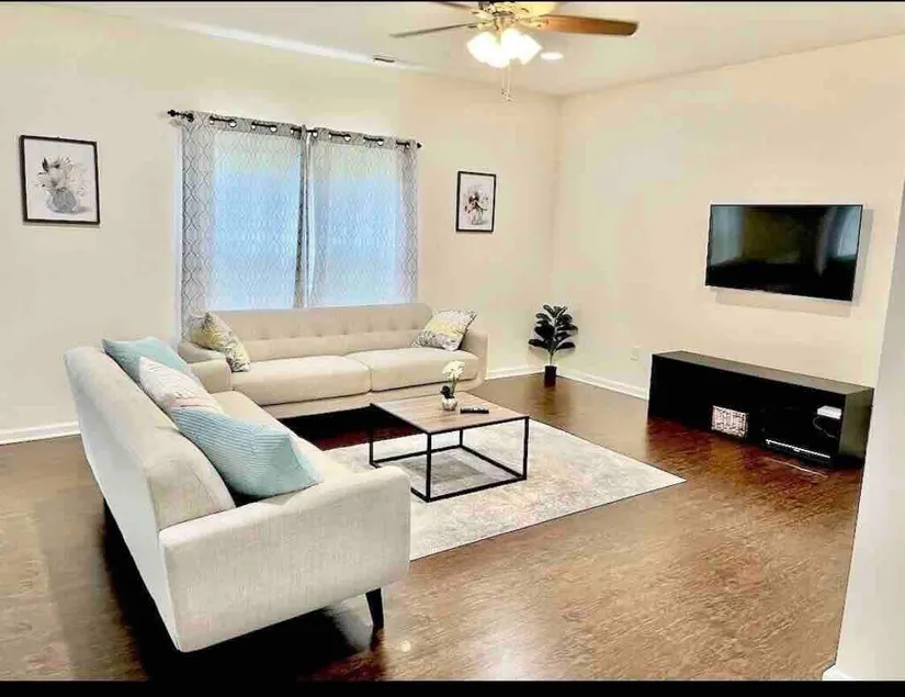Modern home in Greenwood- Sleeps 8 ; - Image 1