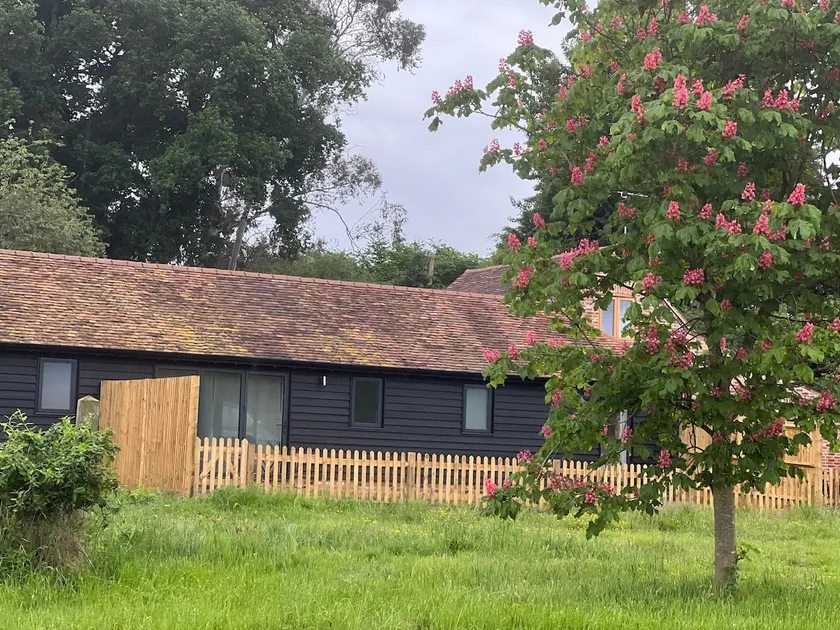 1 Bed peaceful country retreat - Image 1