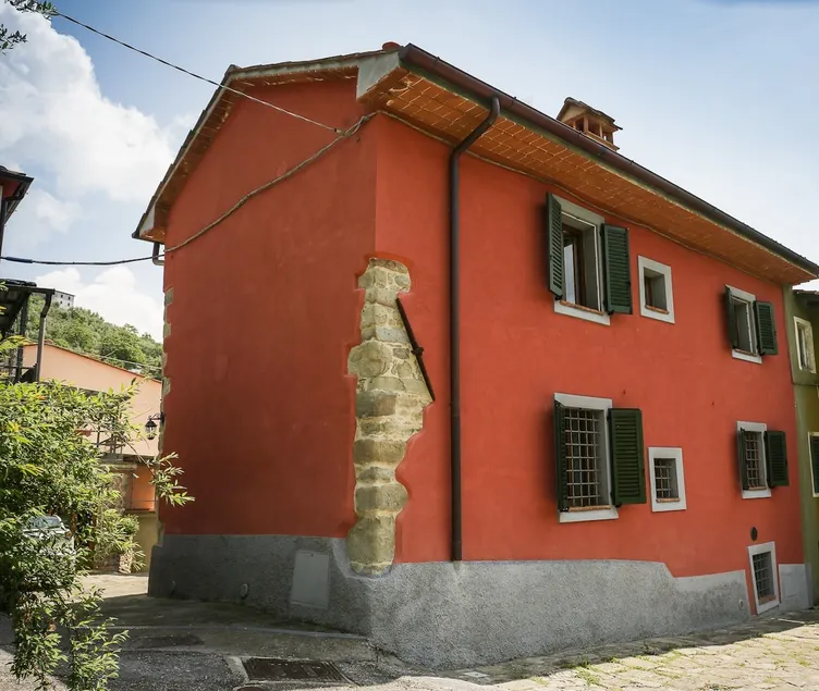 In the Countryside at Sergino's - Image 1