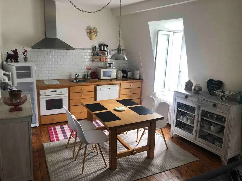 Appartamento atipico situato nel cuore del villaggio di Mont-Dore! - Image 1