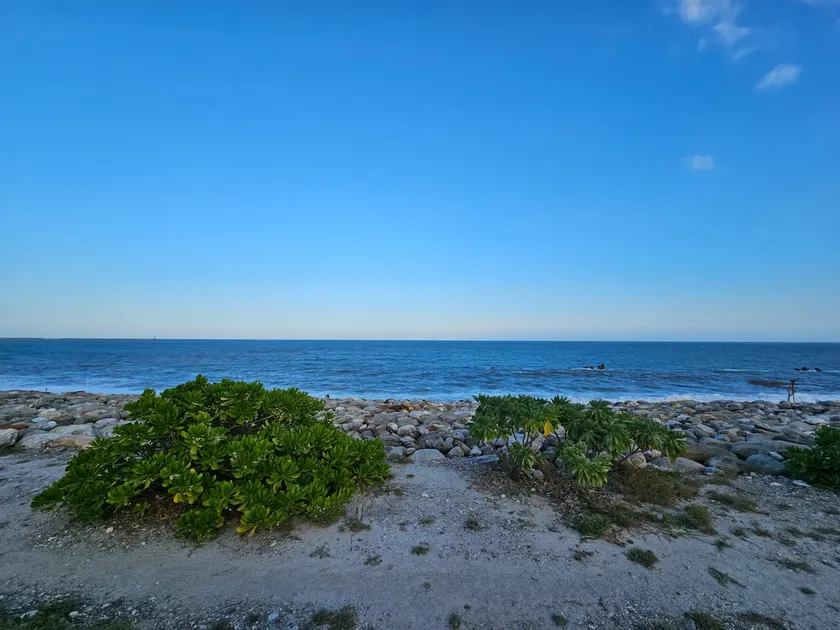 Hualien County Jianxiang Beach Cottage/3 rooms can sleep 12 adults/Private KTV/Nanbin/30 seconds to the beach - Image 1
