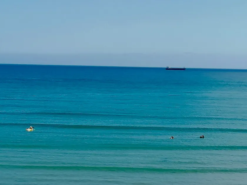 Stunning Seafront Location With Panoramic Views - Image 1