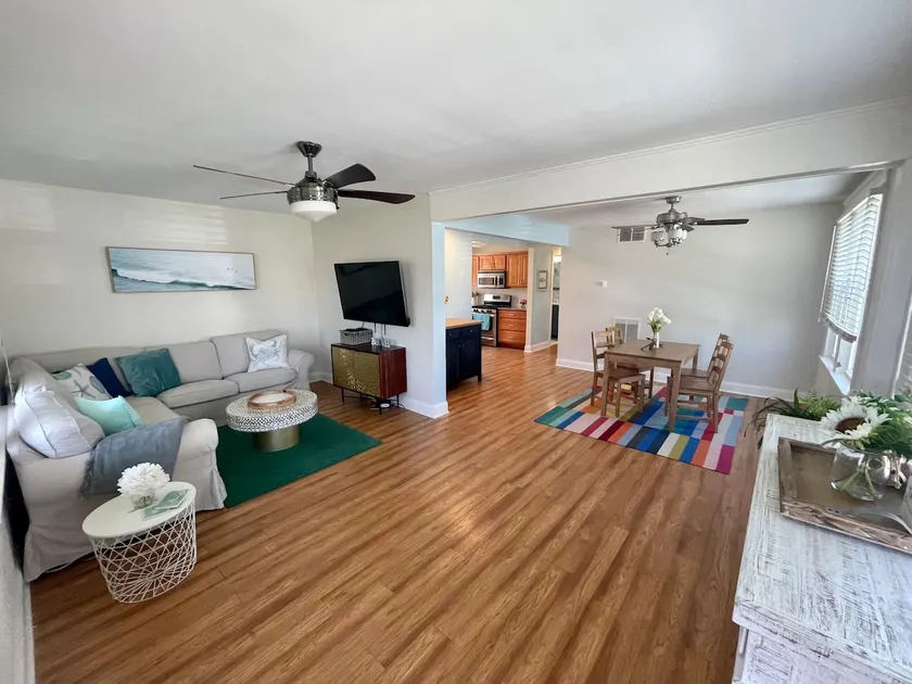 Charming Beach House, a Walk to the Beach - Image 1