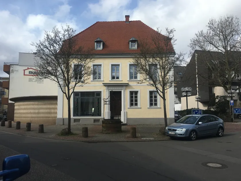 120 m² duplex apartment city center - Image 1