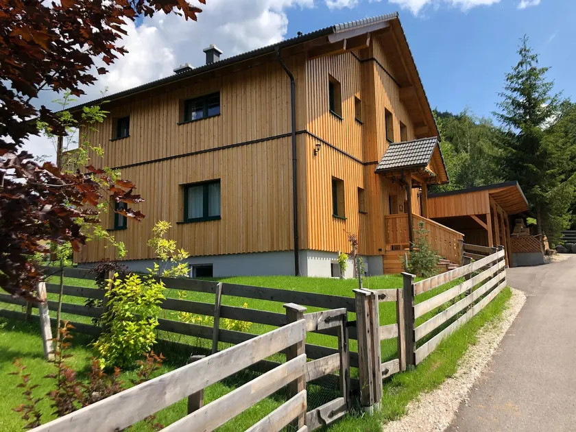 Ausseer Chalet, near Hallstatt, Apartments, App.2 - Image 1