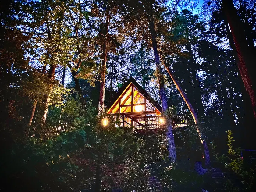Vibey Designer A-Frame w/View of LilyRock & HotTub - Image 1