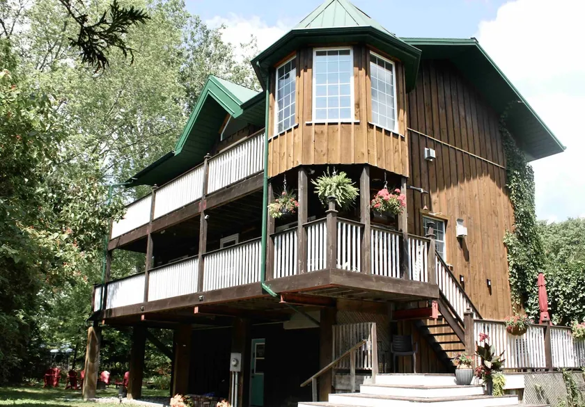 Bruce Beach House- Cottage retreat by the lake - Image 1