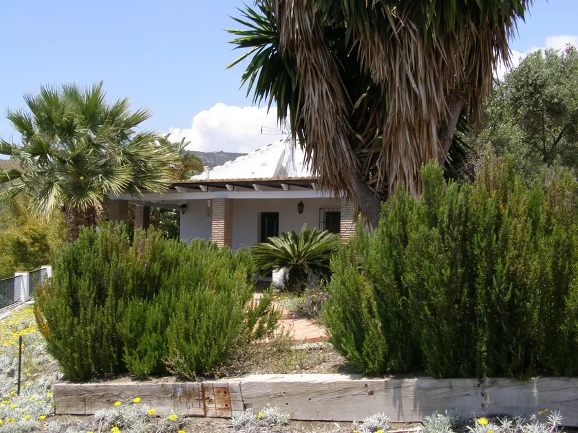 Estrilicias. A house between sea and mountains - Image 1