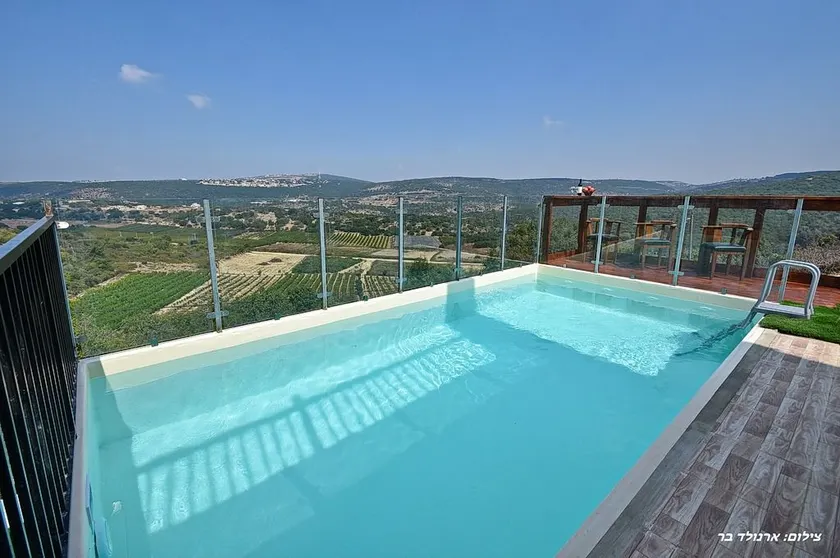 Ateret of the Landscape - Image 1