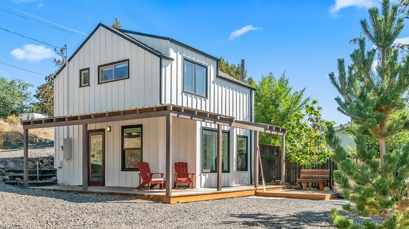 Smith Rock Hideout - Cascade mountain views! - Image 1