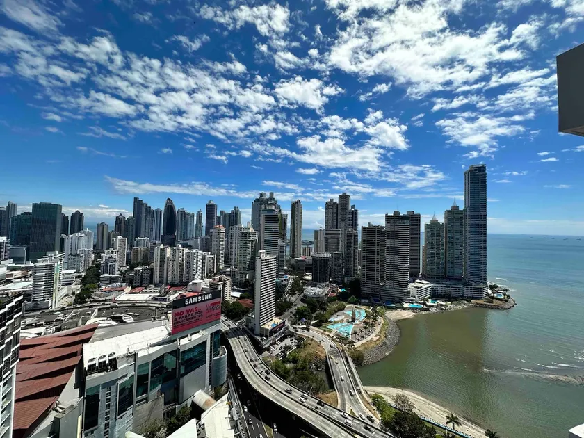 Ocean view apartment in Panama city Av Balboa - Image 1