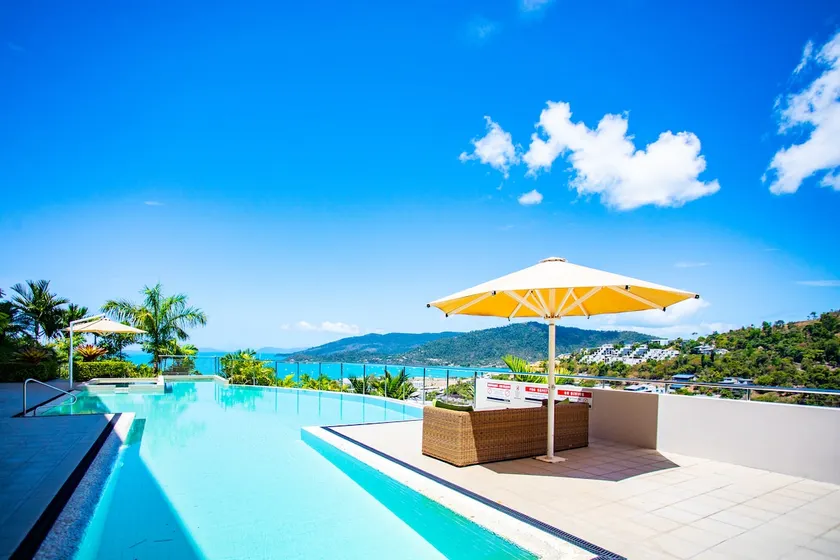 🏝Seaviews at Searene, Modern, Pool + Free WIFI 🏝 - Image 1