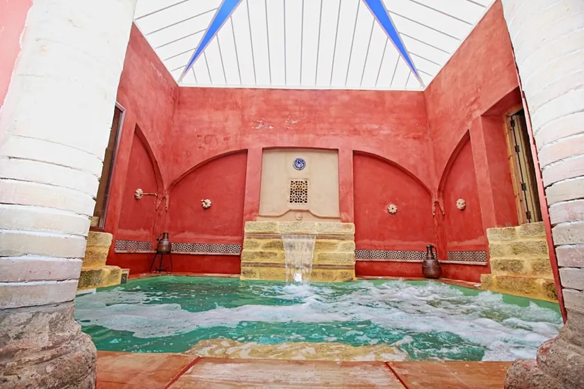 Villa with Sauna Hamman&pool in Seville - Image 1