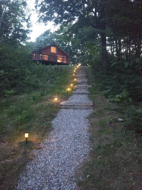 Quaint camp for your next getaway - Image 1