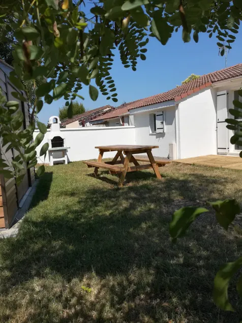 House near La Rochelle and Vendée beaches - Image 1