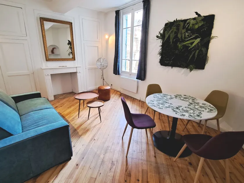 Charming apartment in the historic heart, Le 1er Reattu - Image 1