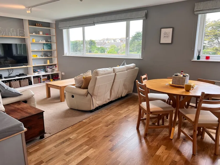 Beautiful apartment in Seaford near the beach - Image 1