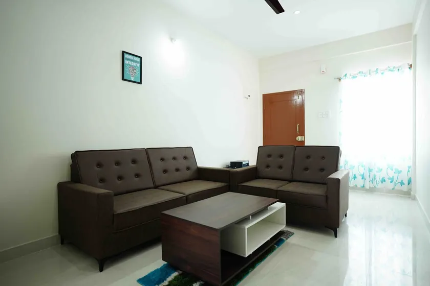 Castle Suites by Haven Homes Airport Road - Image 1