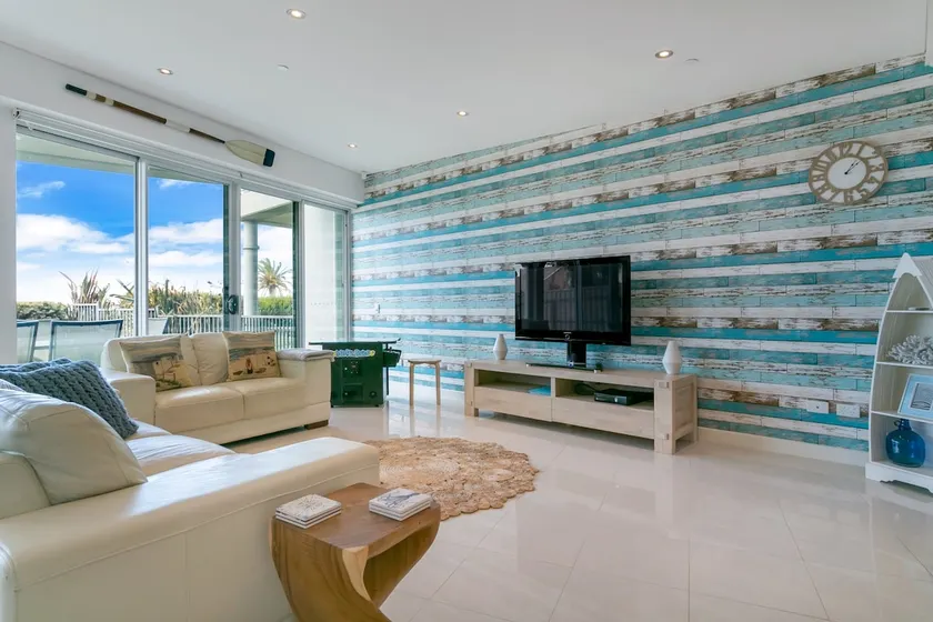 Gallery 5: The Beach House - Image 1