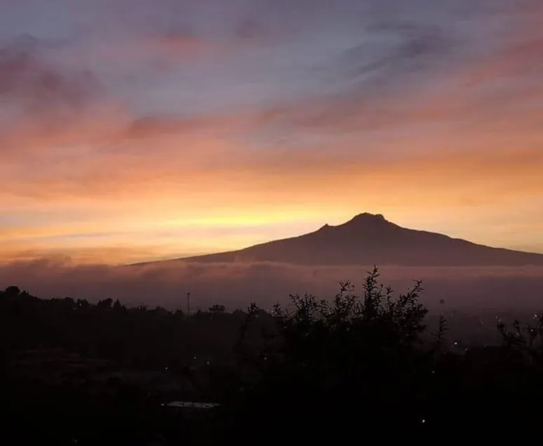 Rincón Rodríguez is cozy, comfortable with a beautiful view. - Image 1