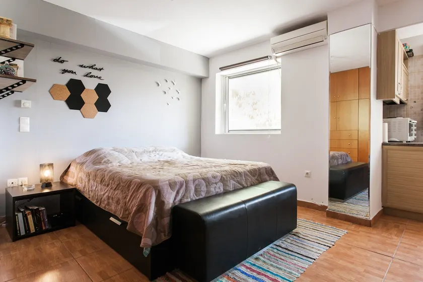 Lovely small studio apartment - Image 1