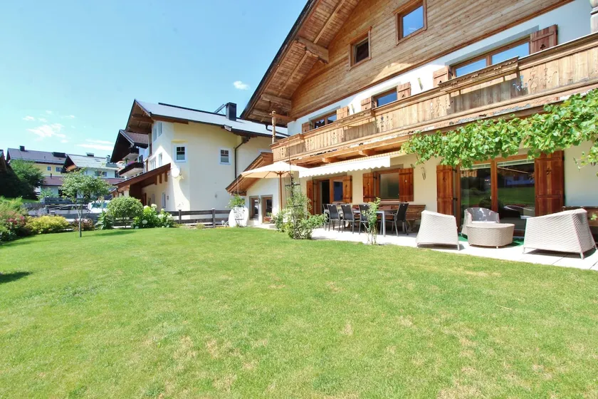 Dream chalet in the centre by the ski lift - Image 1
