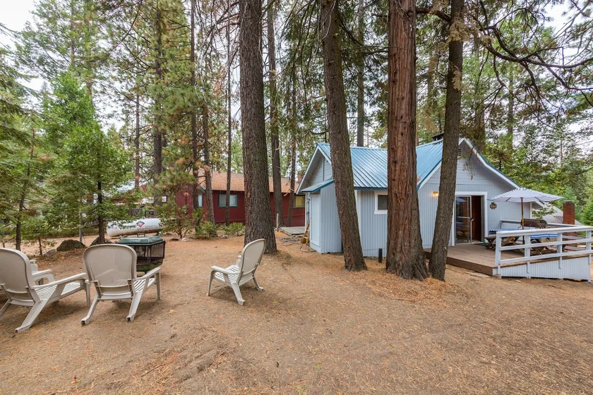 CUTE 2B / 1B CABIN I VEST VILLAGE PÅ MADRONE LANE - Image 1