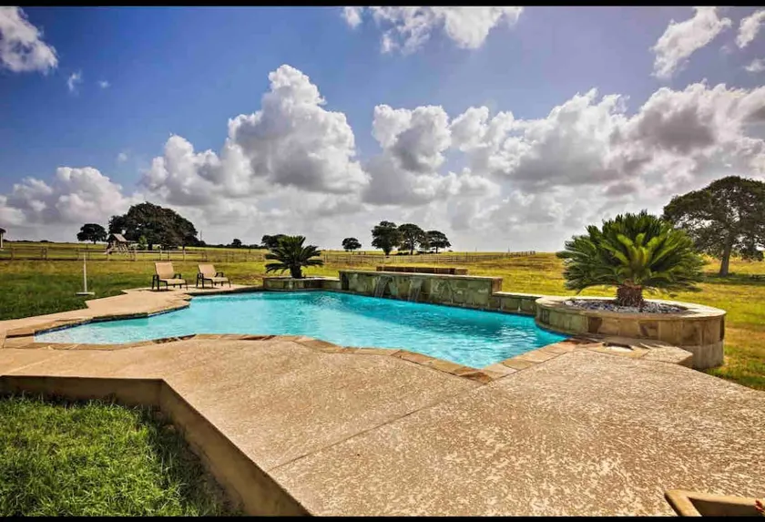 Luxury country home - Image 1