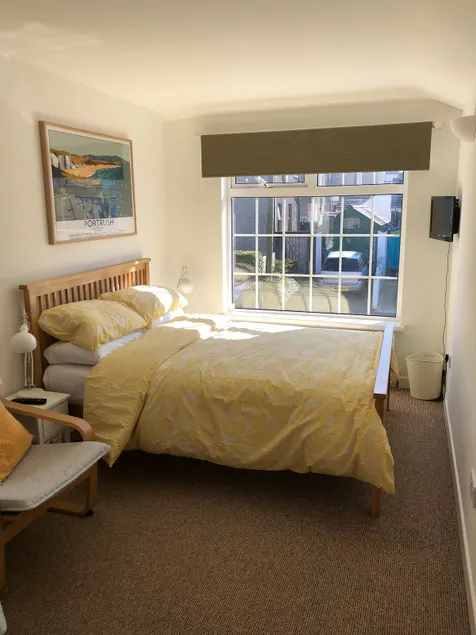 The Hideout...a bright and sunny staycation - Image 1