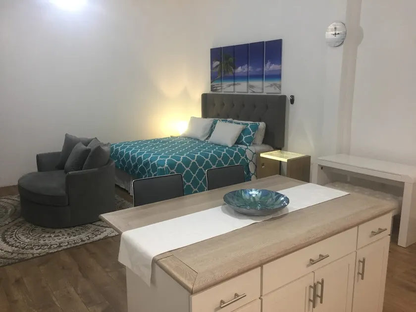 Super Studio - Sunset Beach - Image 1
