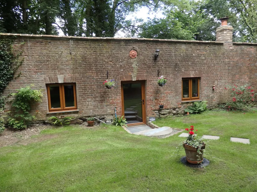 The Potting Shed - Image 1