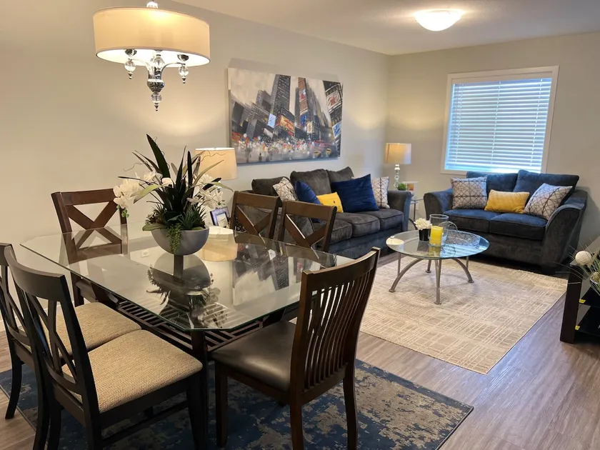 Elegance & Cozy: 4 Bedroom StayCation Home - Image 1